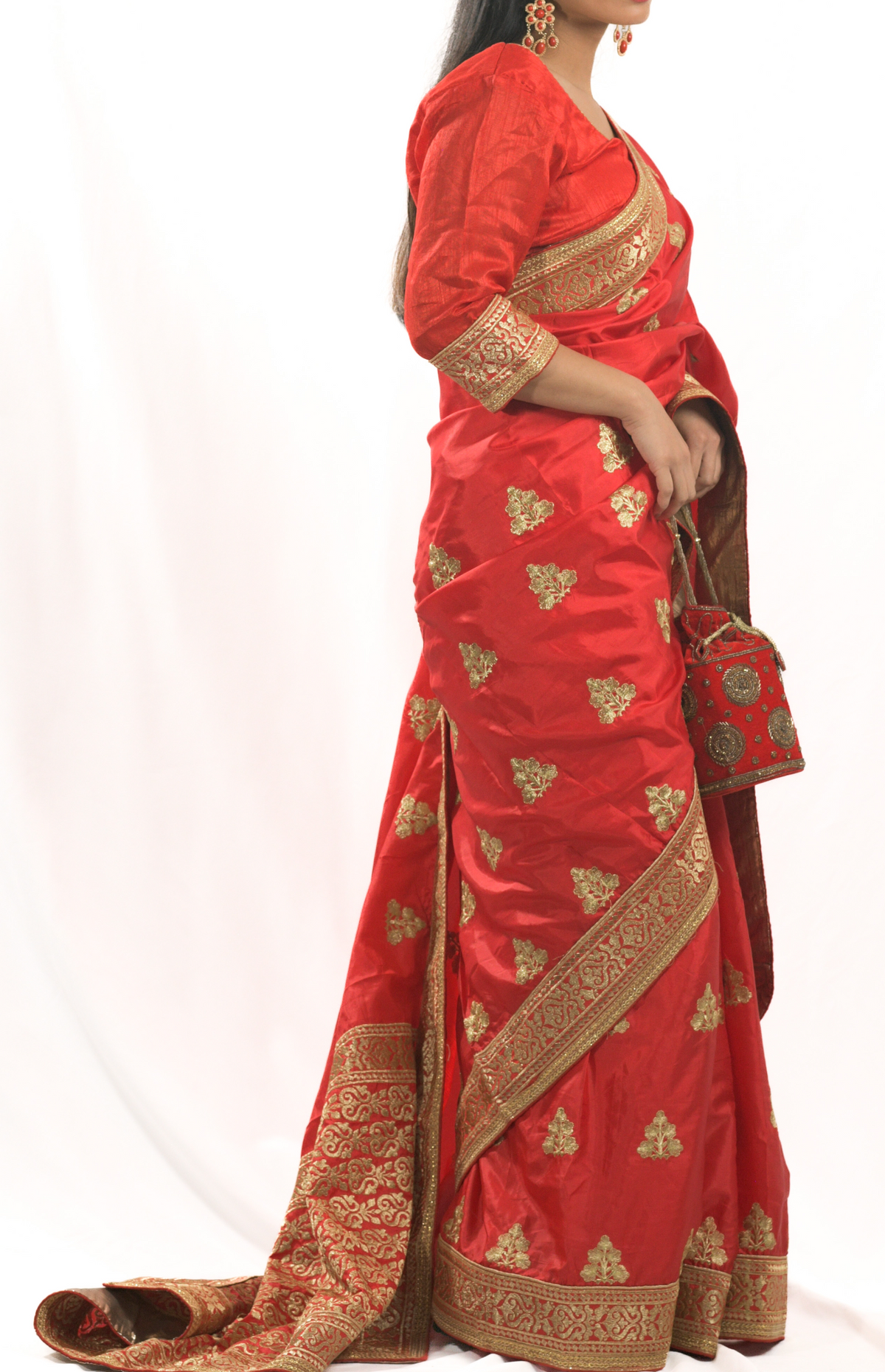 Binsa Red Saree